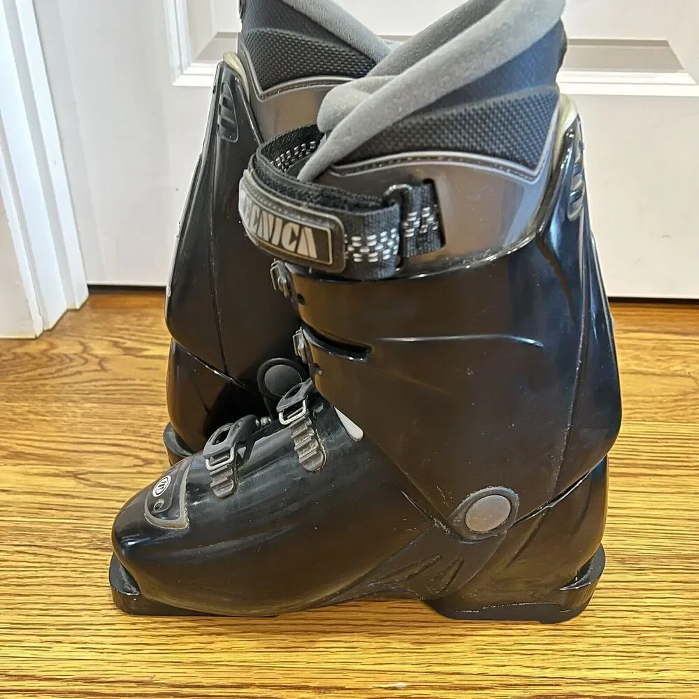 Tecnica 5X Innotec Ski Boots Made In Italy Mens Size 8.5 New Old Stock MSRP $449